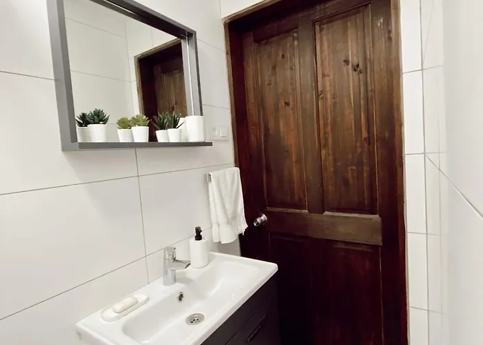 Flat In Ortakoey 公寓 *